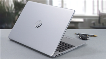 Laptop HP 250 G8